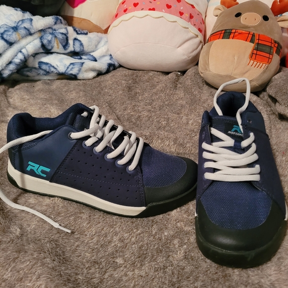RIDE CONCEPTS D30 WOMEN'S Athletic Shoes Sneakers Sz 8.5 -Blue & Black - Picture 1 of 6